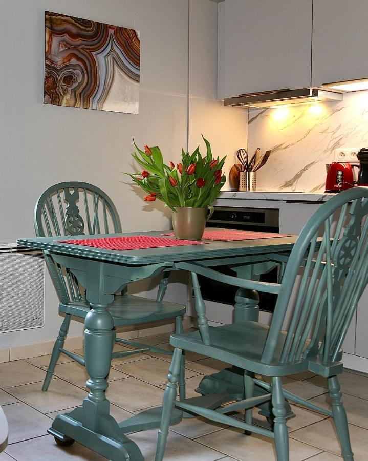 3 Star Surdespine Historic 4 Chateaux Lastours Air Conditioned Eksteriør billede