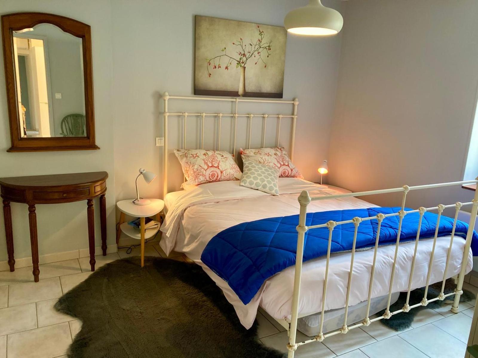 3 Star Surdespine Historic 4 Chateaux Lastours Air Conditioned Eksteriør billede